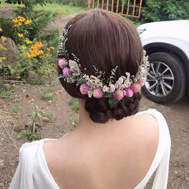 好美的花朵编发为以后的艺术照婚纱照留着吧 6