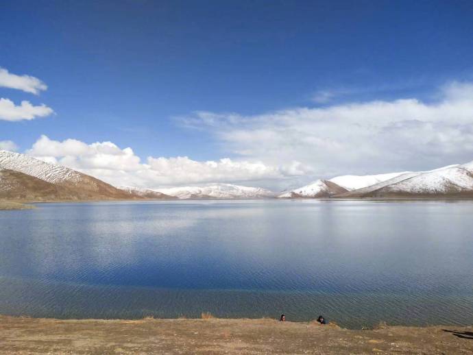 西藏羊卓雍错纯净的风景图片 3