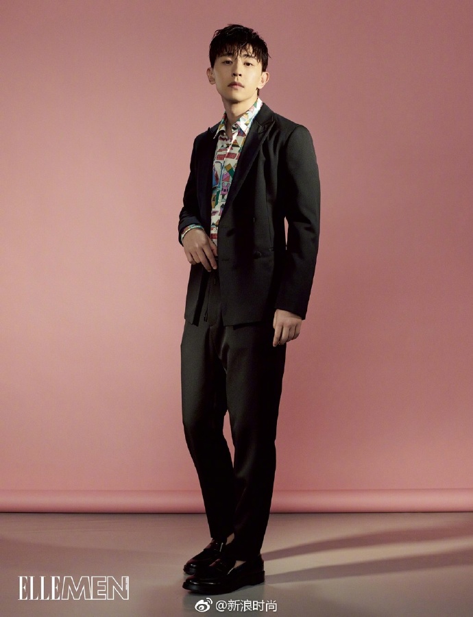 河北美男子男明星邓伦秋冬型男穿搭风登《ELLE 4