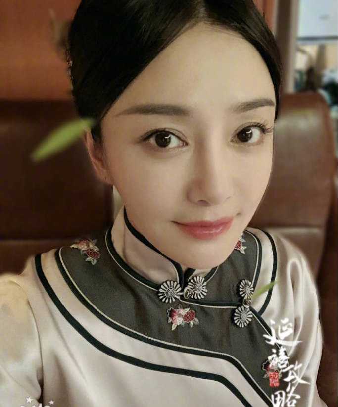 中国女明星秦岚运动风自拍照片 9
