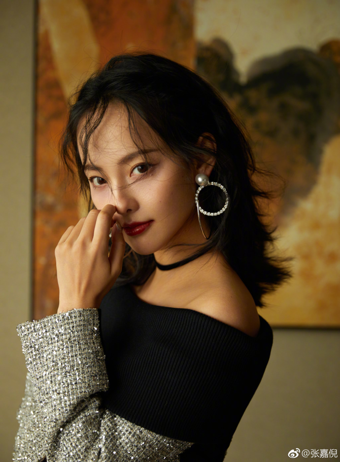 气质小女人美女明星张嘉倪图片 3