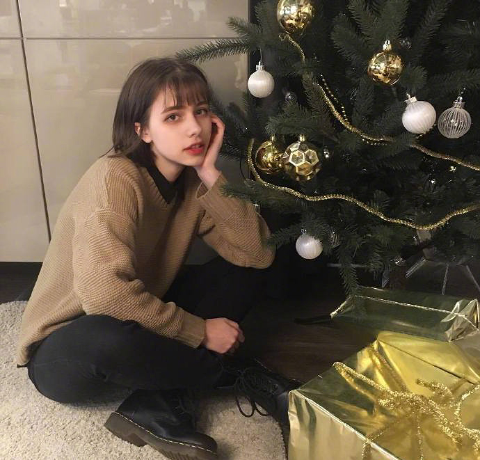 暗黑系俄韩混血小仙女Alisa图片 5