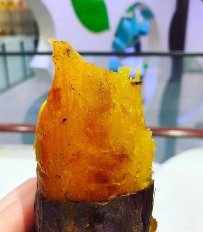 冬季美食之烤红薯图片 8