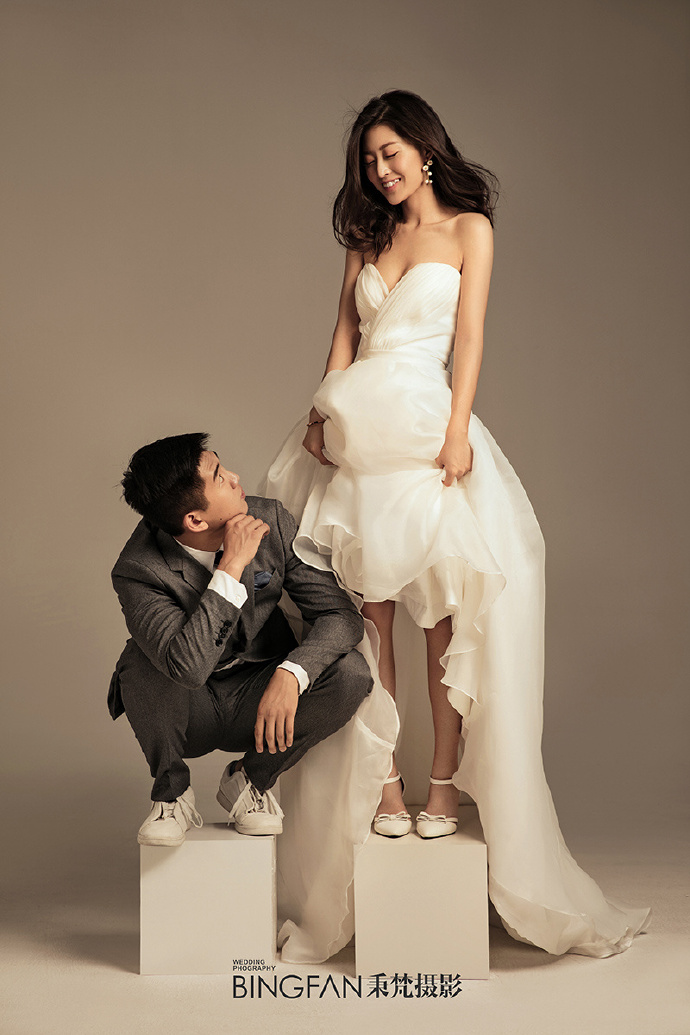 极简系的文艺婚纱照图片 3