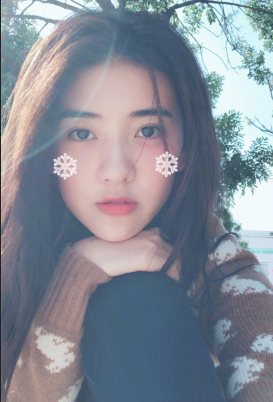 内地美女明星梁洁卖萌自拍照 14