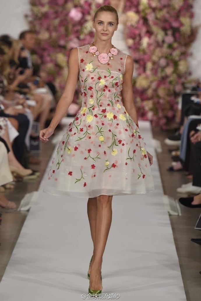 Oscar de la Renta婚纱礼服图片
