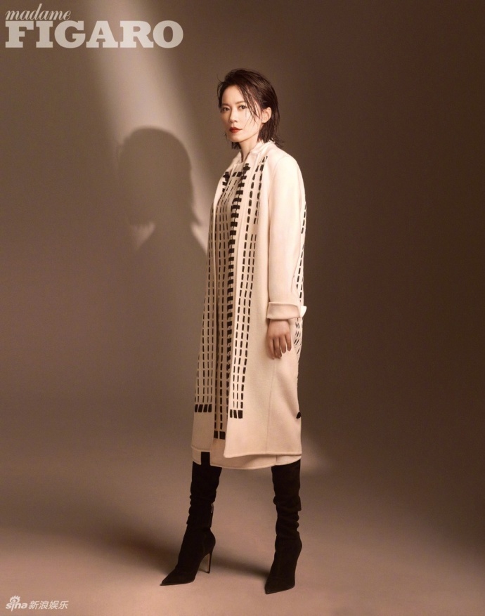 浙江美女明星俞飞鸿《MadameFigaro》11月刊封面图片 4