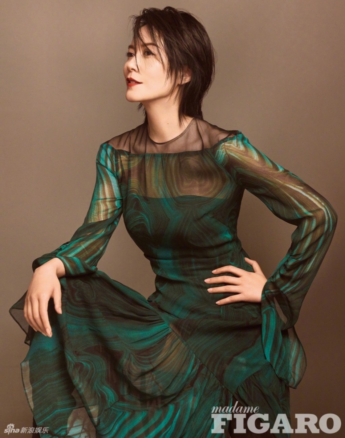 浙江美女明星俞飞鸿《MadameFigaro》11月刊封面图片 7