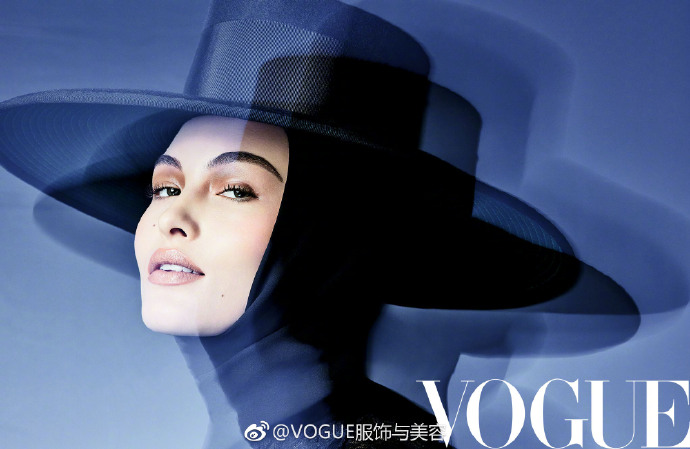欧美美女超模Grace Elizabeth演绎VOGUE十二月号封面大 9