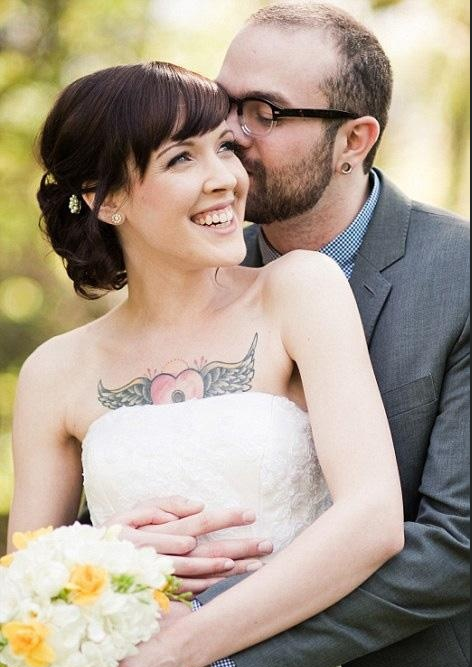 美国纹身新娘拍另类朋克结婚照婚纱图片