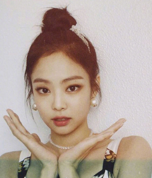 韩国女团blackpink成员Jennie的微胖女孩穿搭图片 4