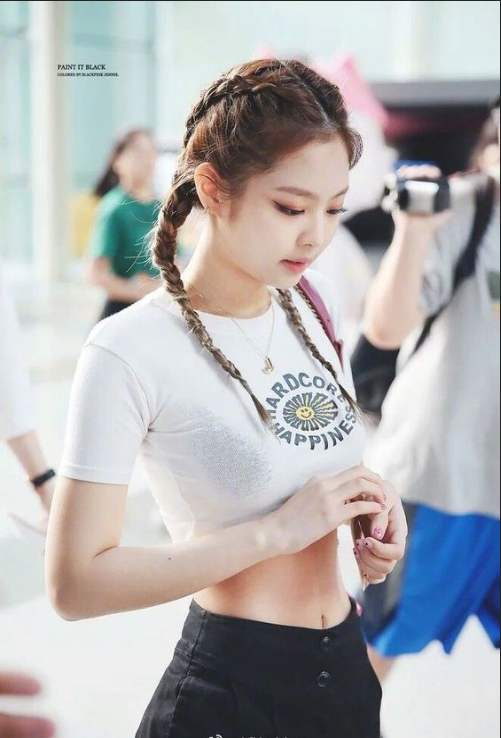 韩国女团blackpink成员Jennie的微胖女孩穿搭图片 8