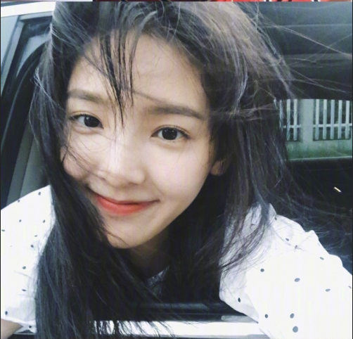 清纯校园美少女章若楠图片 2