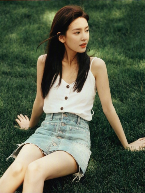 清纯校园美少女章若楠图片 9