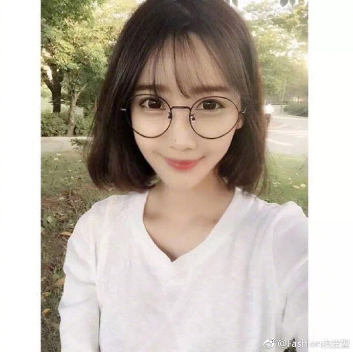 空气刘海美人自拍照参考 2