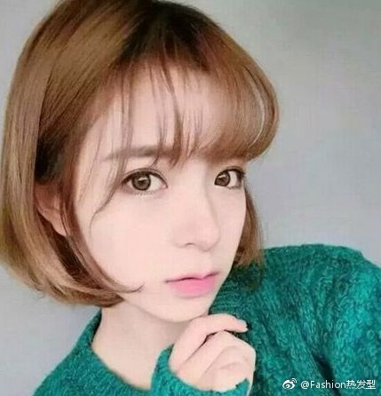 空气刘海美人自拍照参考 6