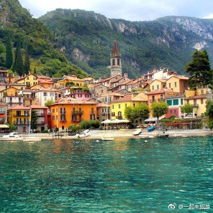 意大利科莫湖边的Bellagio小镇风景图片 7
