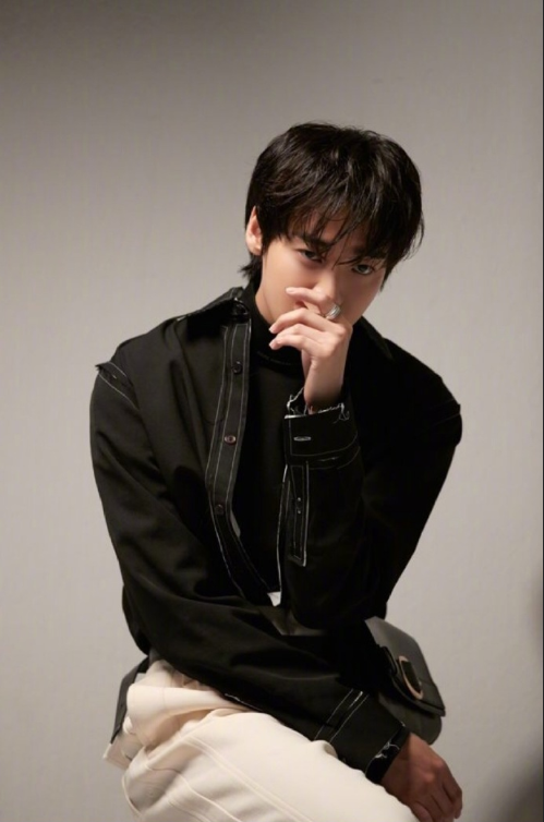 韩国90后小鲜肉郑帝元ONEesquirekorea性感神仙美颜图 7