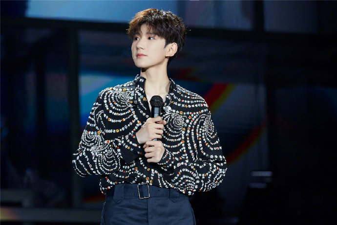 00后小鲜肉TFBOYS-王源十八岁演唱会图片 3