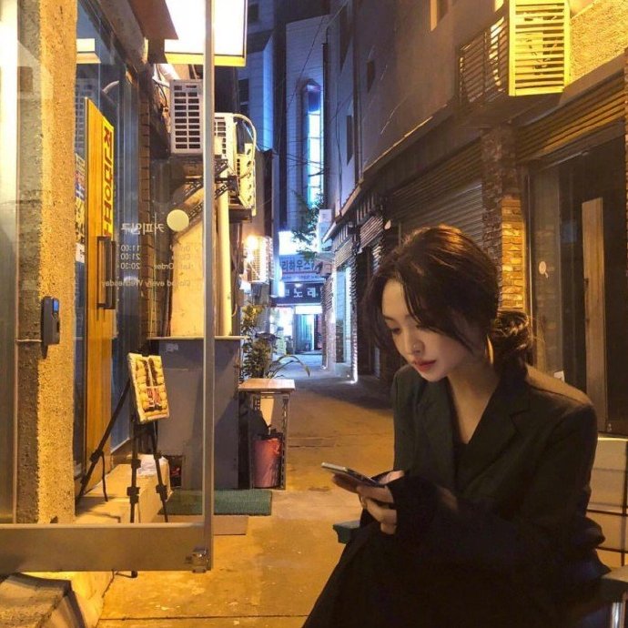 好看的女生头像女生简单气质 4