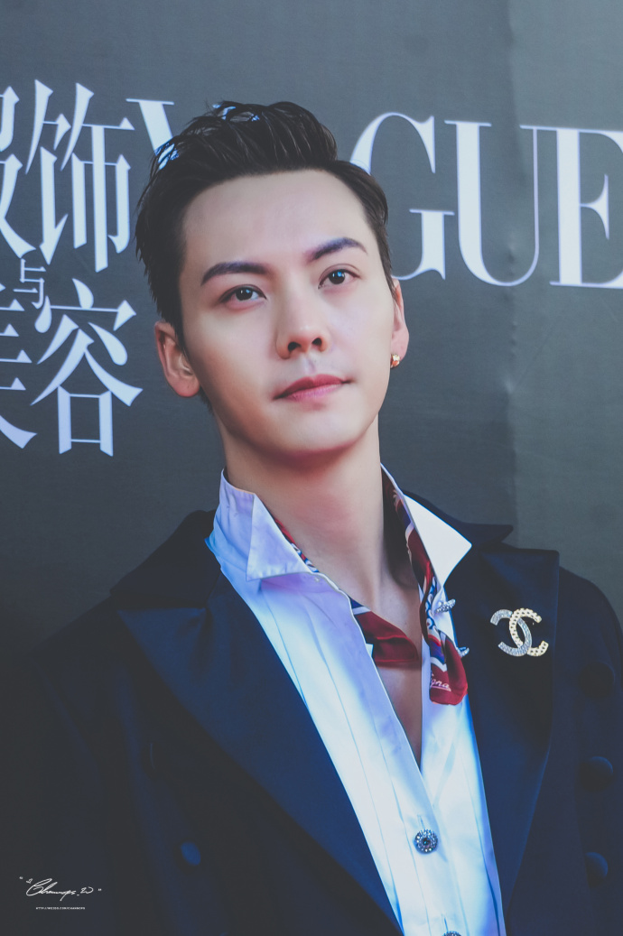 香港男明星陈伟霆最新帅炸图片 8