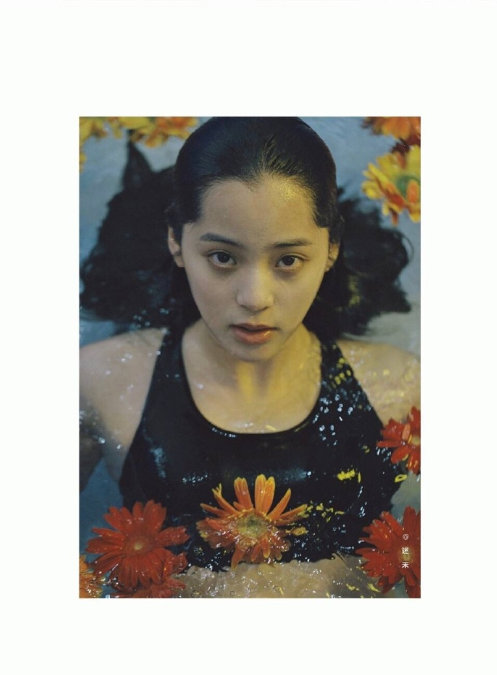 香港美女明星欧阳娜娜《18》写真图片 6