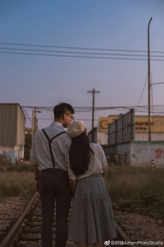 英伦复古婚纱照图片 6