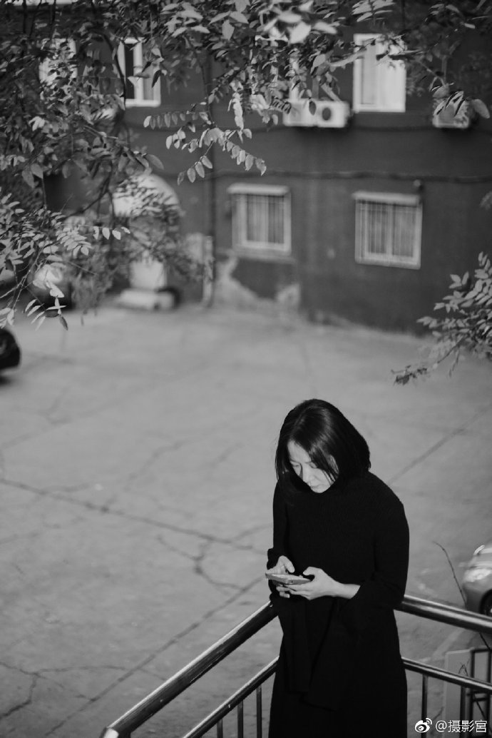 中国美女演员王珞丹唯美街拍图片 5