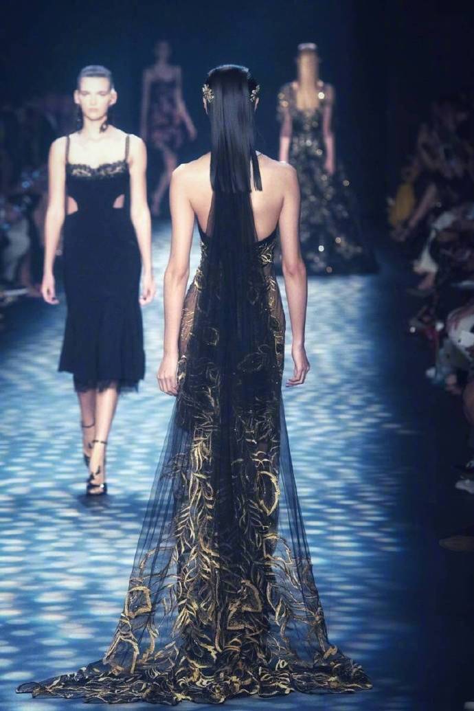 Marchesa Spring 2017RTW梦幻仙裙礼服图片 6