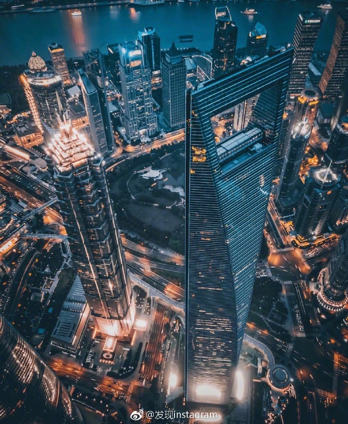 中国上海夜晚风景图片 7