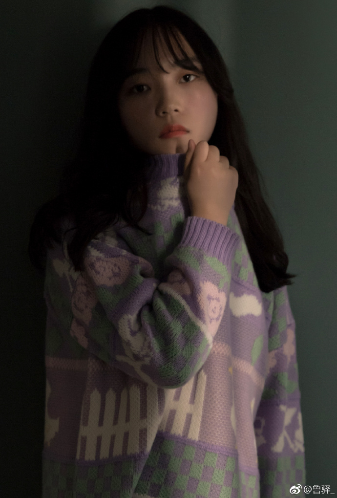 清纯美女姐妹花彩色毛衣闺蜜写真图片 4