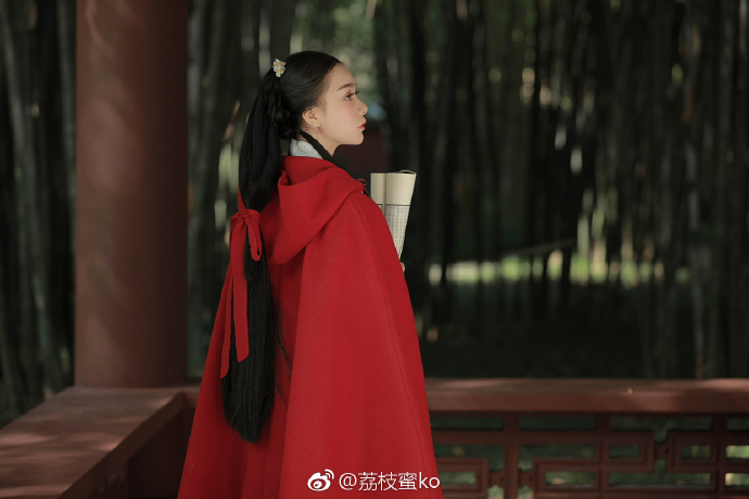 清纯美女古装汉服写真图片 3