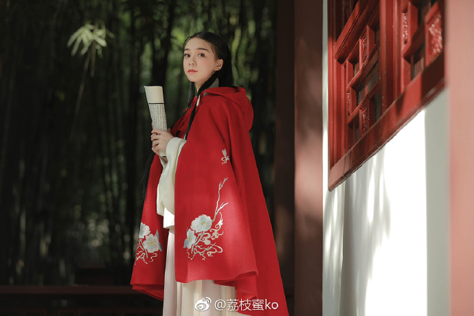 清纯美女古装汉服写真图片 6