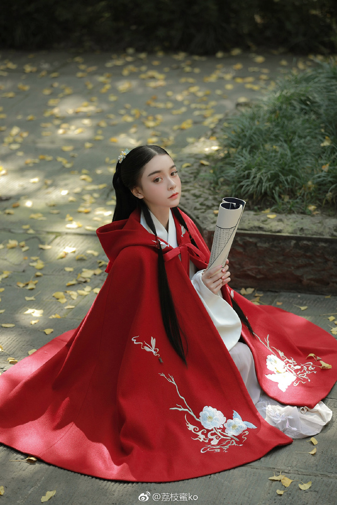 清纯美女古装汉服写真图片 7
