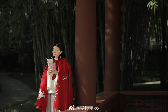 清纯美女古装汉服写真图片 8