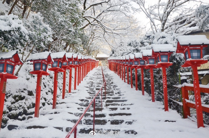 日本贵船神社大雪风景图片 9