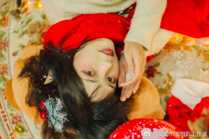 清纯美女圣诞节唯美写真 9