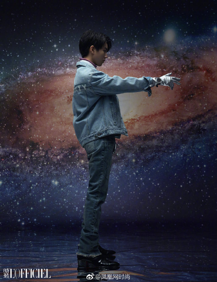 阳光少年男明星TFBOYS-王俊凯《时装》2019开年刊大 5