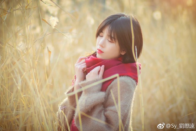 清纯美女图片雅欣秋日写真图片