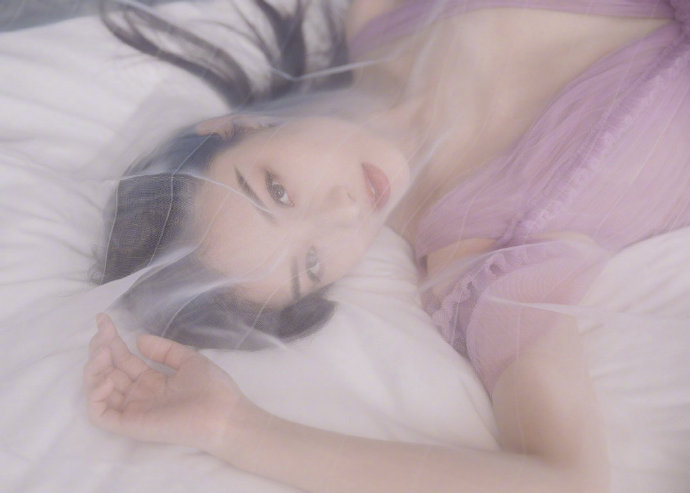 南京美女明星倪妮紫色长裙礼服唯美图片 6