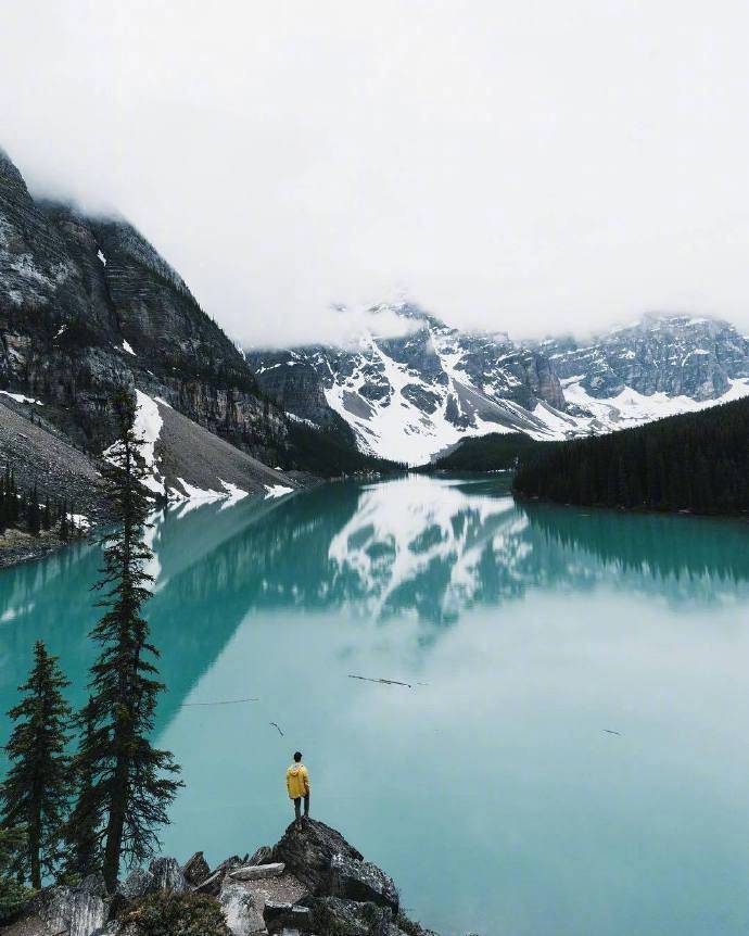 加拿大班夫国家公园的梦莲湖Moraine Lake风景图片 7