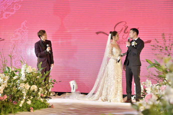 香港美女明星钟欣桐阿娇婚礼图片 7