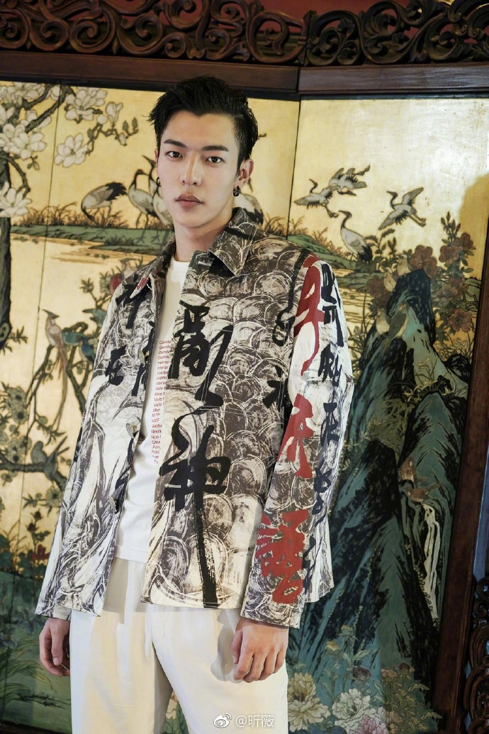 偶像练习生小鲜肉卜凡私服图片 9