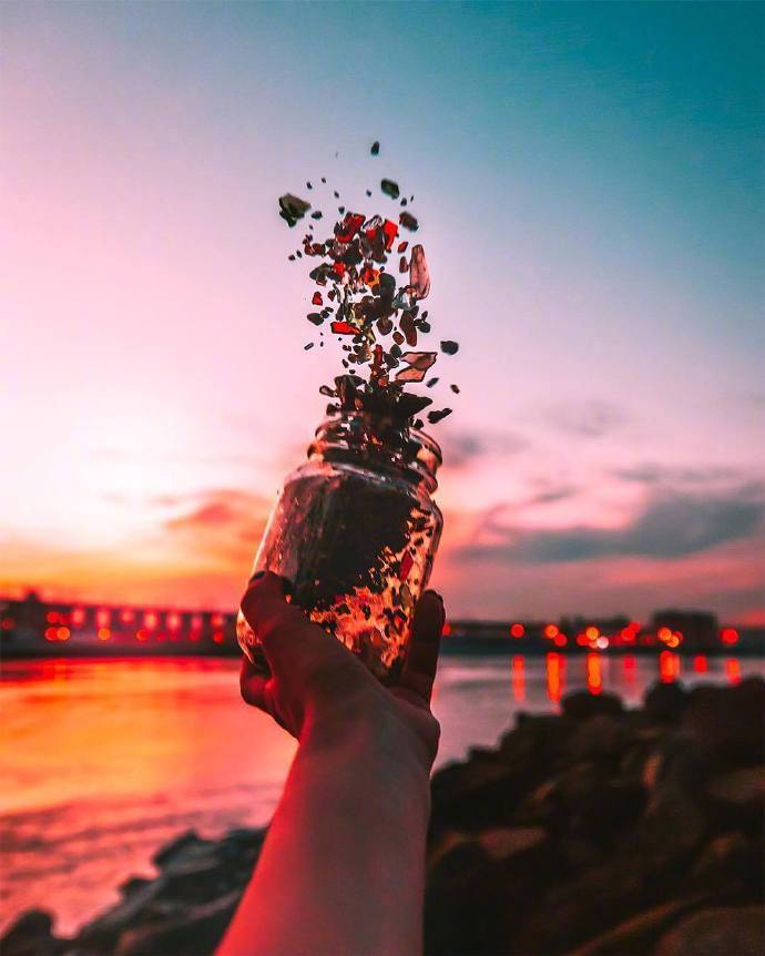 唯美现实又很扎心的句子 在不能说真话时宁愿不