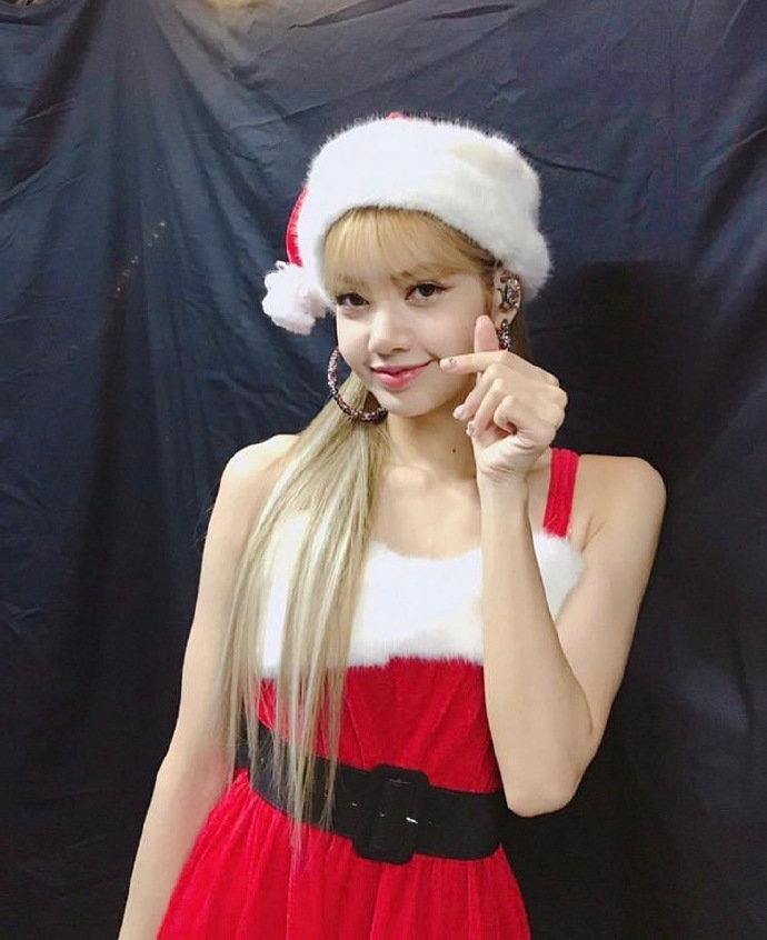 清纯美女Lisa圣诞节可爱暴击图片 2