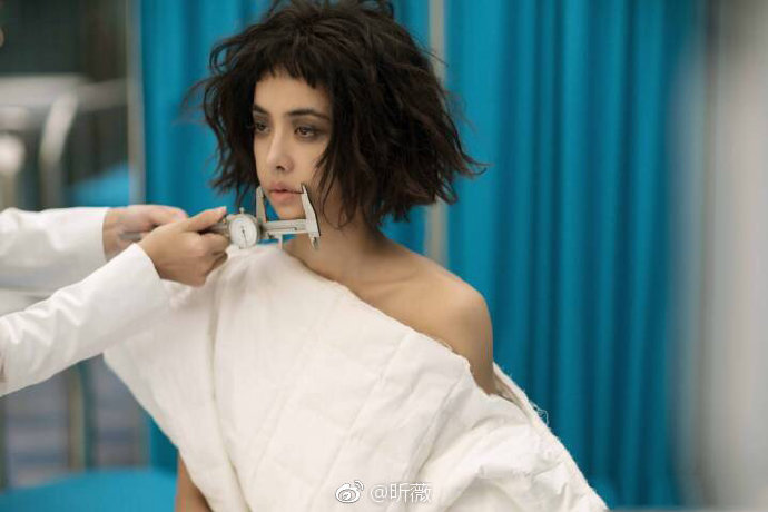 台湾女歌手蔡依林新专辑uglybeauty图片 7