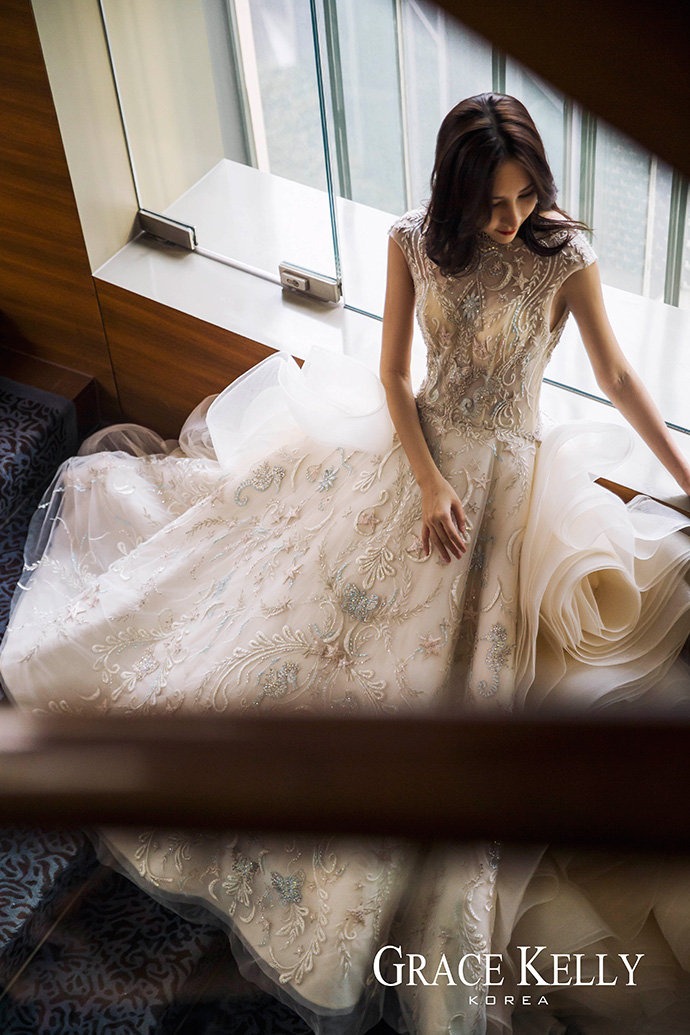 韩国GRACEKELLY婚纱礼服图片 8