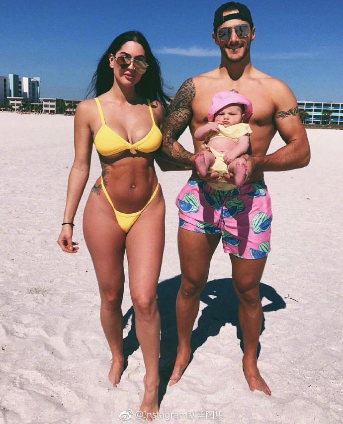 欧美美女HOPE HOWARD一家的日常幸福图片 8