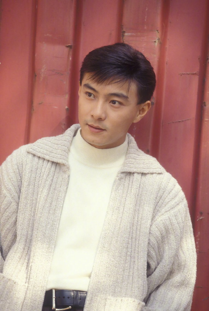 香港男演员张卫健早年写真 7
