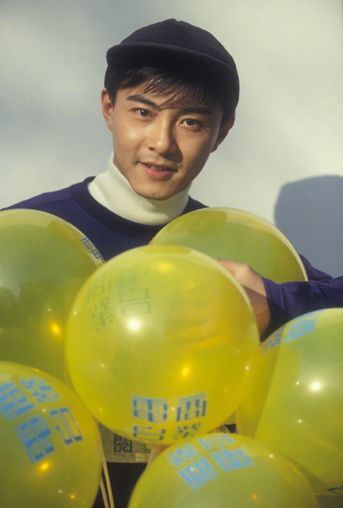香港男演员张卫健早年写真 9